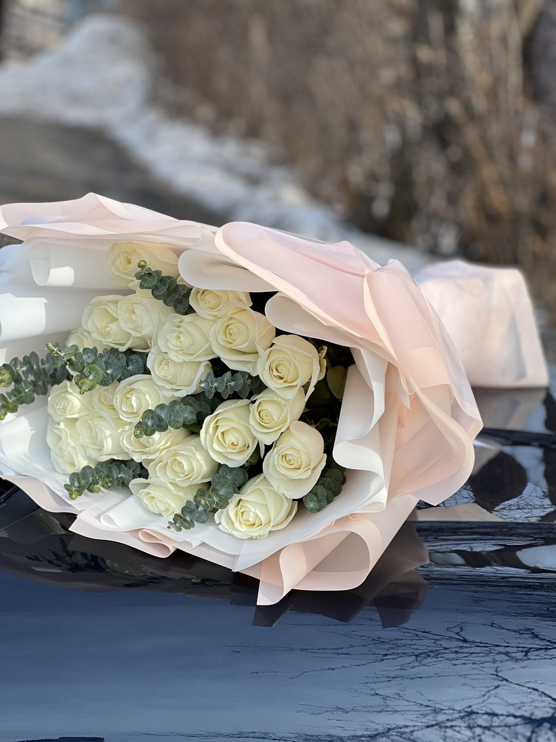 Blooming White #28 image 1