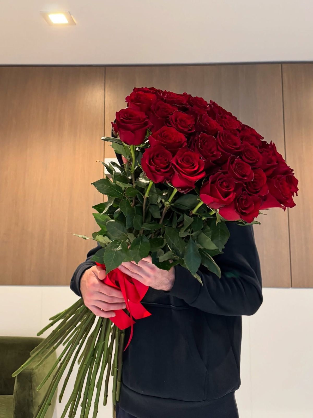 1-Meter Red Roses Bouquet