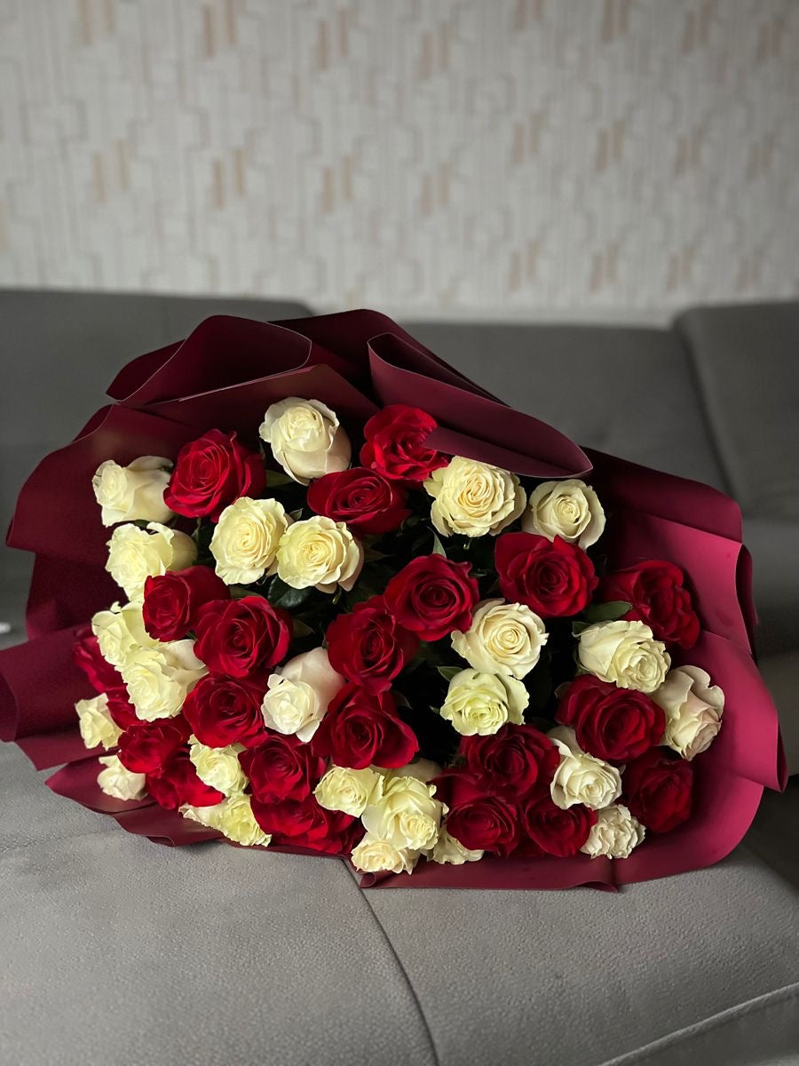 White &amp; Red Premium Rose Bouquet