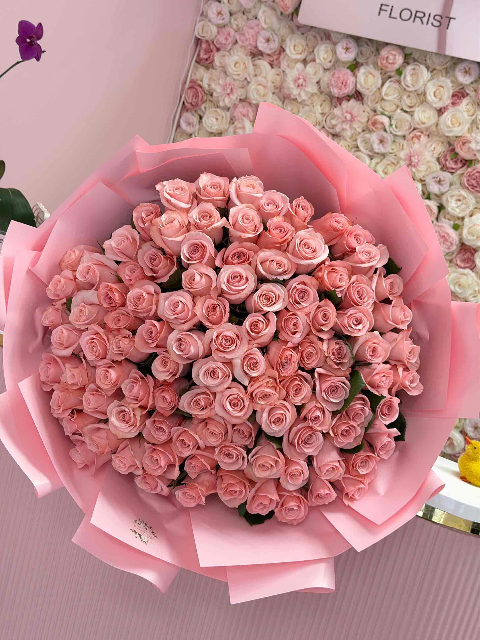 Be Sweet Pink Roses